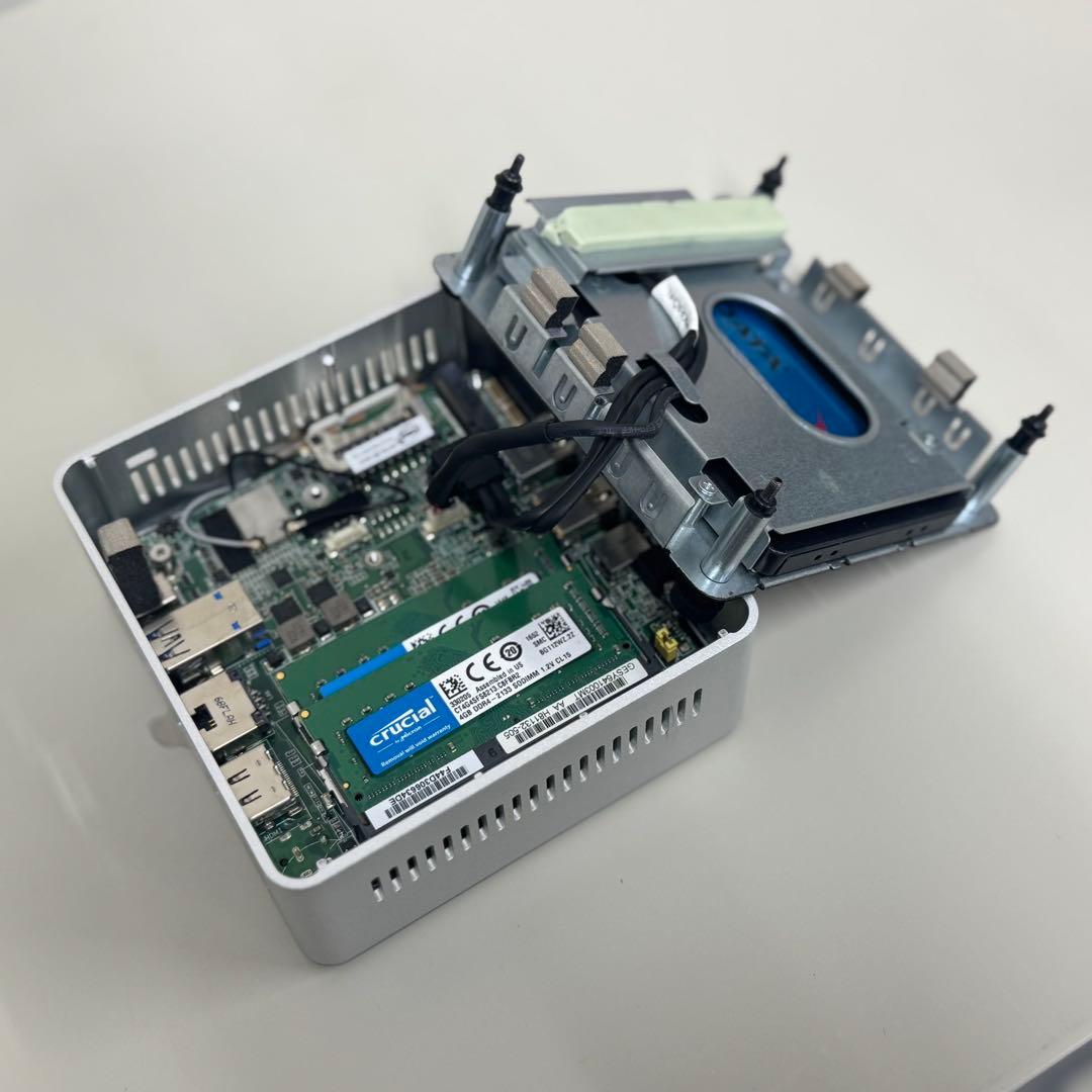 NUC6i3SYH i3-6100U/8G/480G/Win11 美品