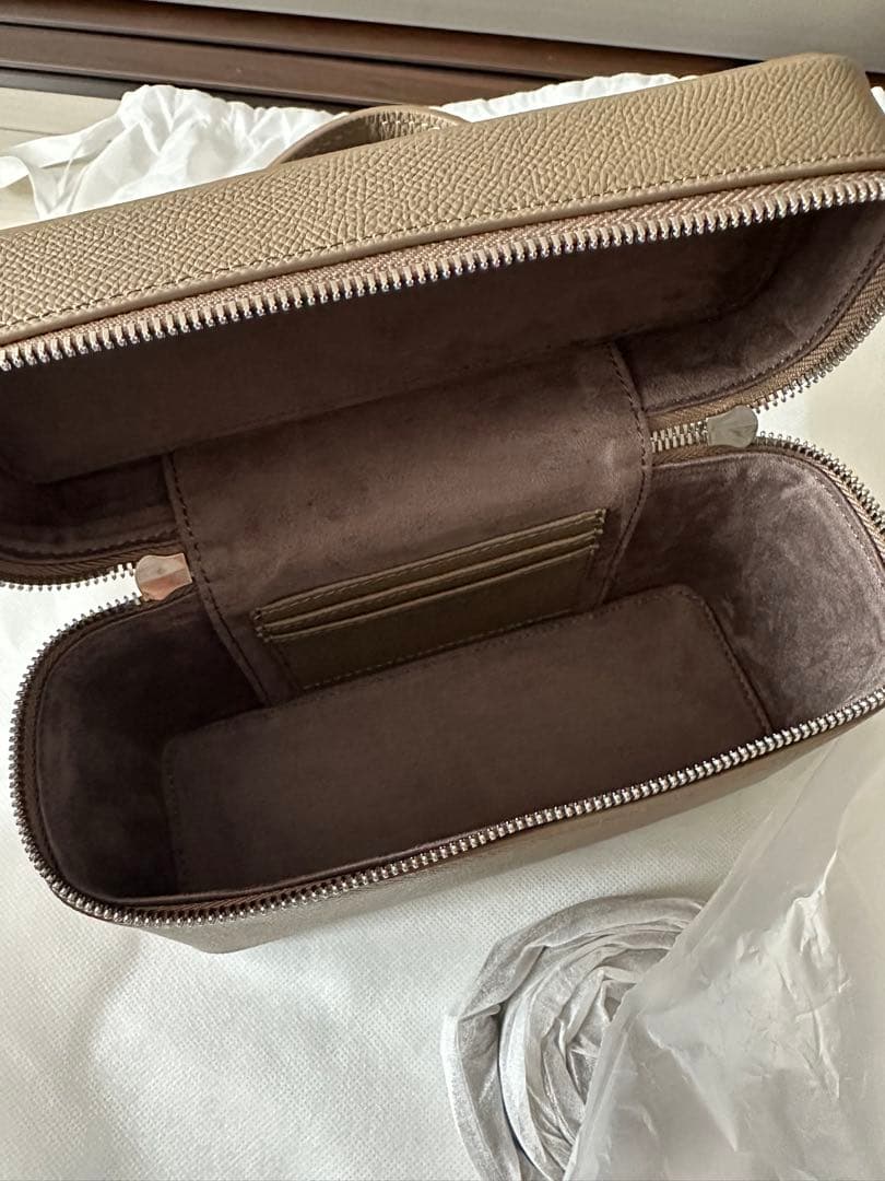 qbag pari 本革バニティバッグ