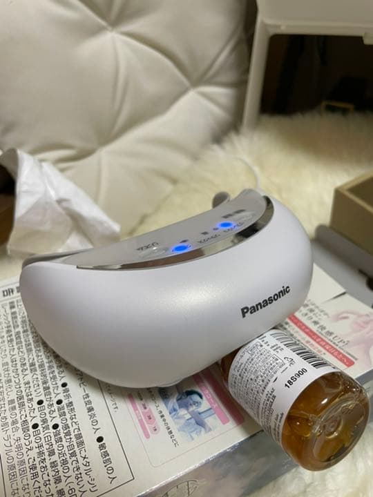 10月8日まで販売　パナソニック  目もとエステ 白 EH-CSW67-W