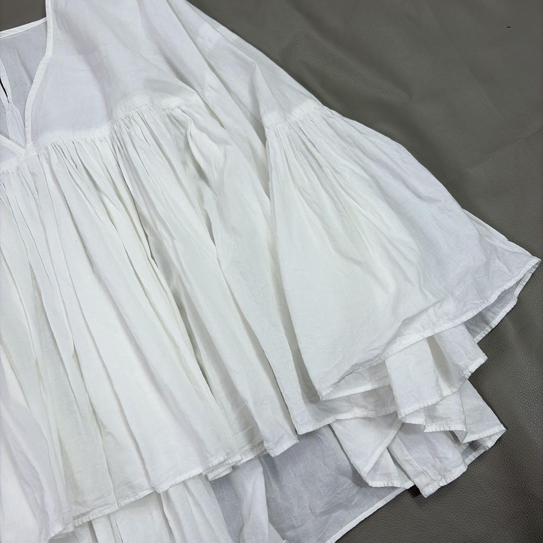 ウィムガゼット THE PAUSE ギャザーフレア Vネック ブラウス ホワイト