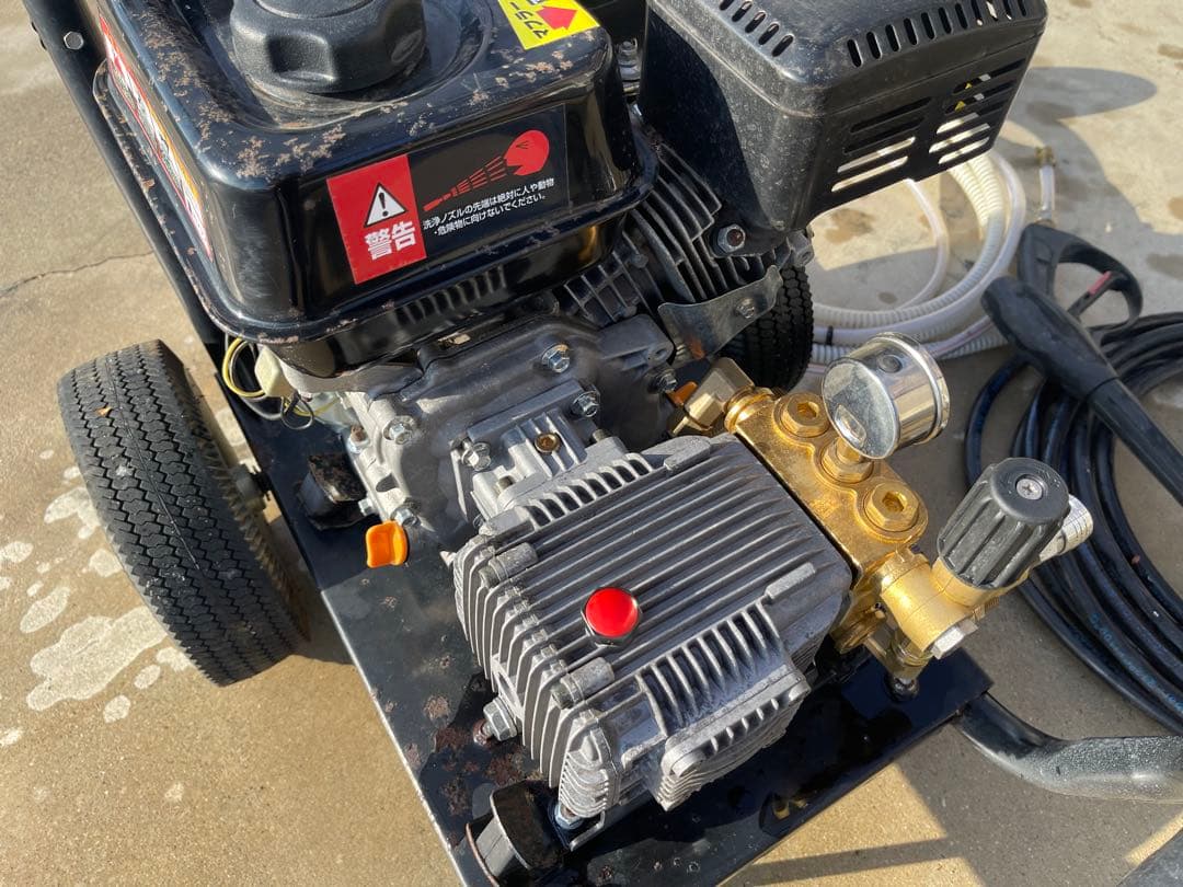 ワキタ・エンジン式高圧洗浄機・HPW1010E・動作品