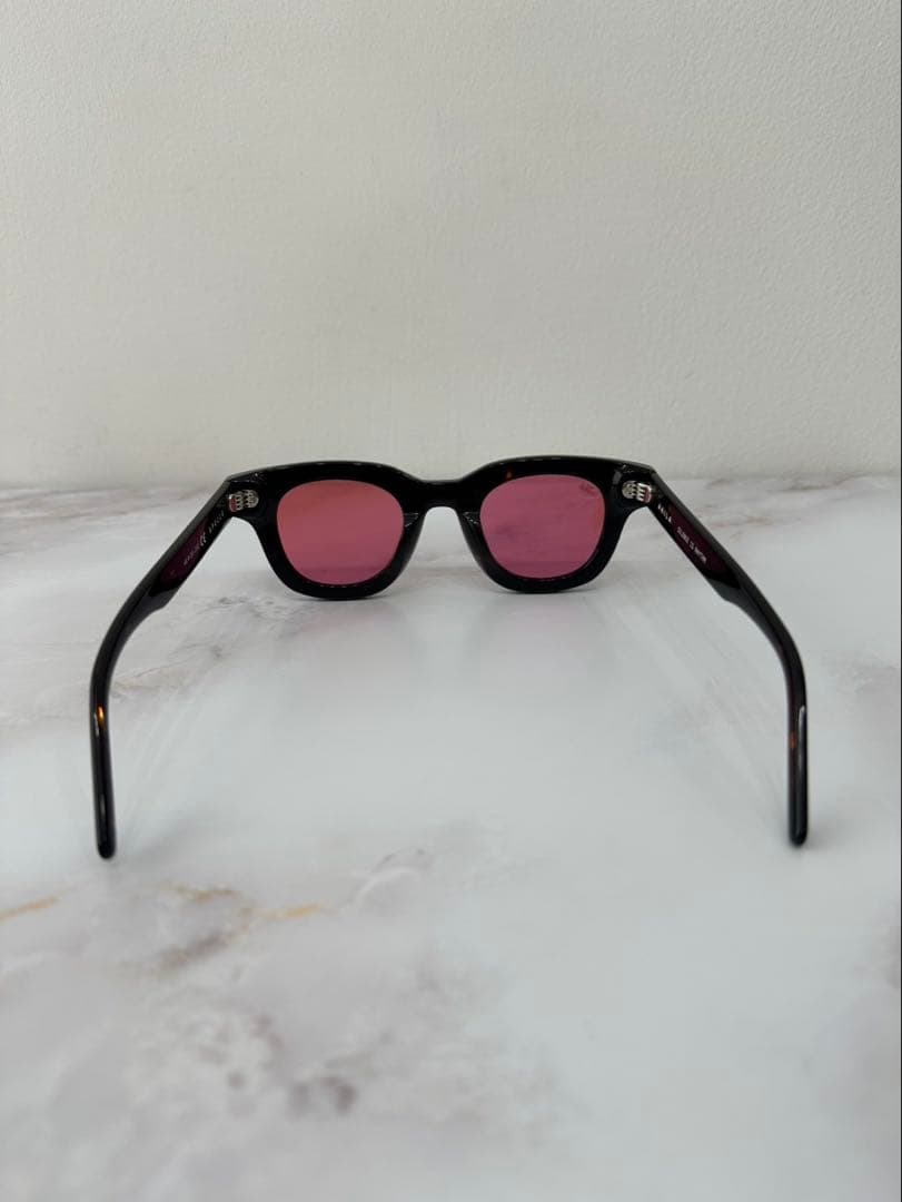 AKILA APOLLO ピンクレンズサングラス