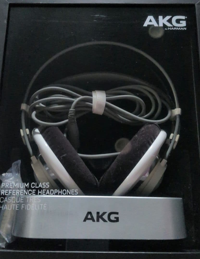 AKG K701 開放型ヘッドフォン