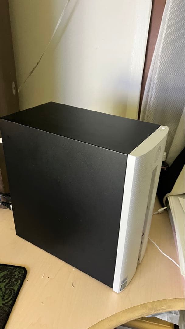 HP Pavilion デスクトップPC ホワイト/ブラック