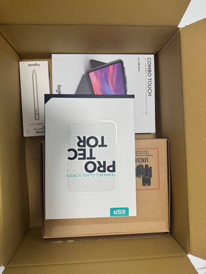 iPad Wi-Fi第10世代64GB,Combo Touch for iPad