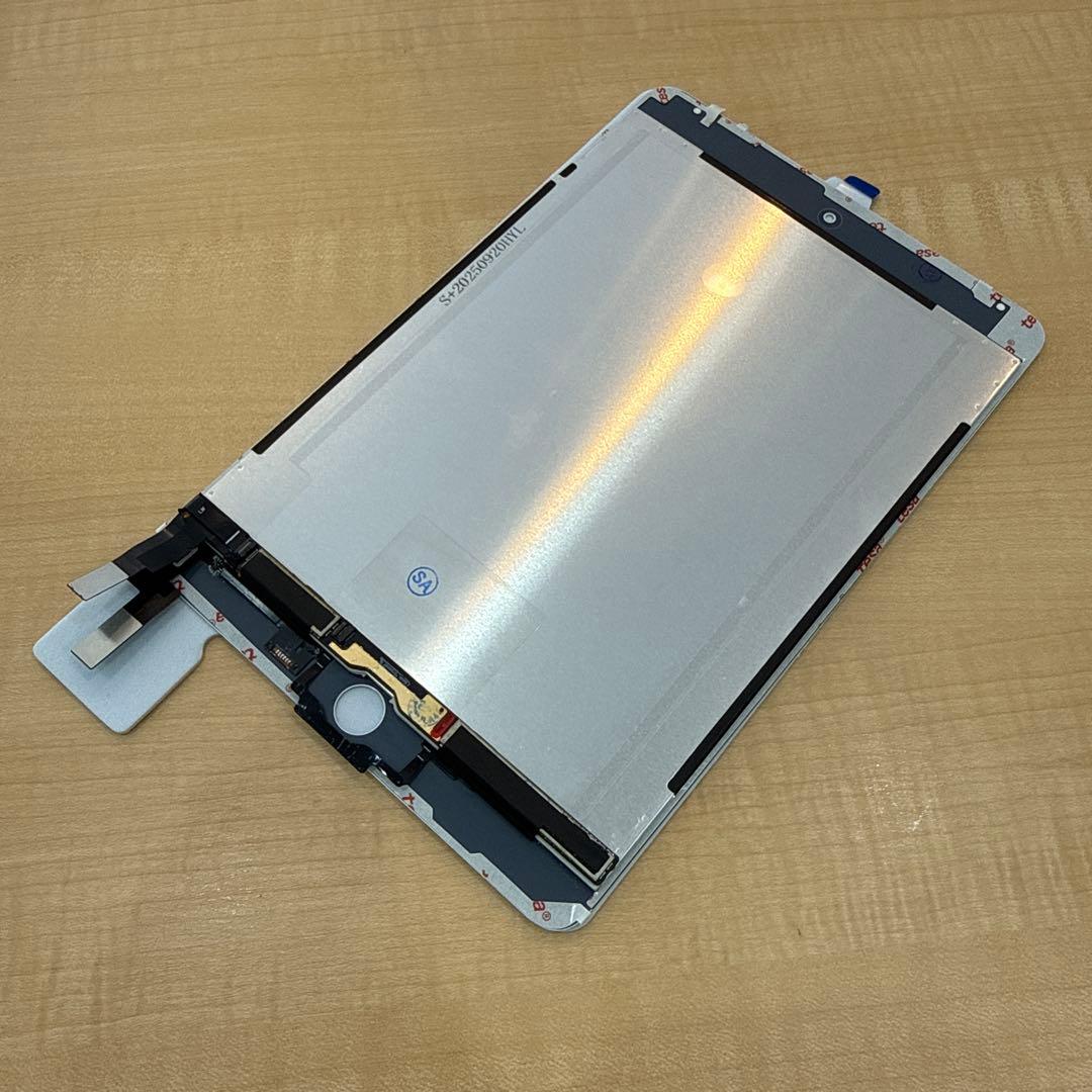 【新品未使用】iPad mini 4 フロントパネル 液晶 一体型 白
