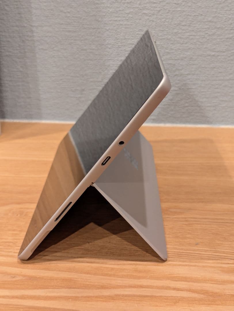 キ*ン様 最上位モデル Surface Go2 LTE TFZ-00011