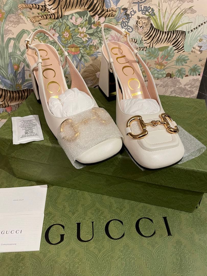 グッチ　新品未使用　正規品　23 サンダル白　36＋　結婚式パーティーに