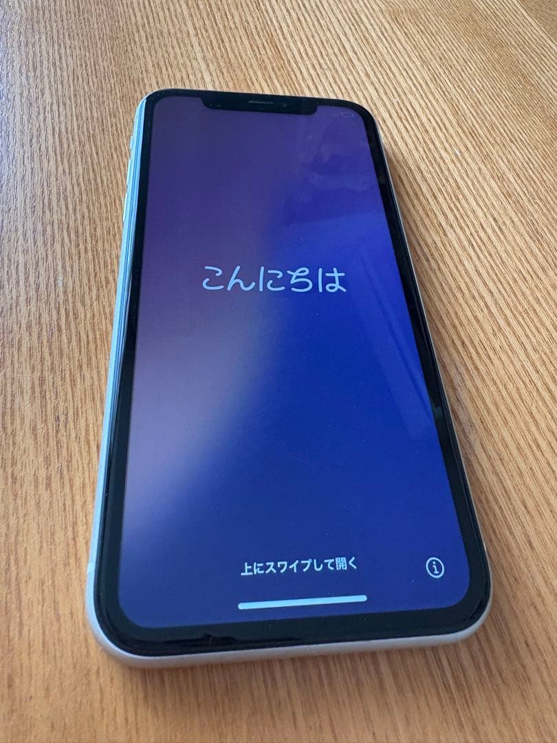 Apple iPhone 11 ホワイト　SIMフリー