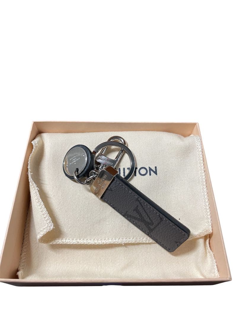 M69475 ルイヴィトン モノグラム エクリプス ポルトクレネオ