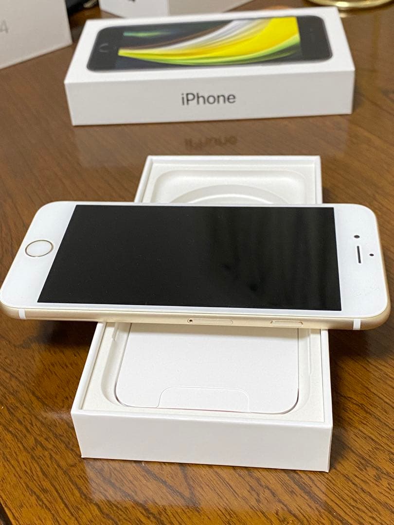 【美品】iPhone 6s 本体　ゴールド