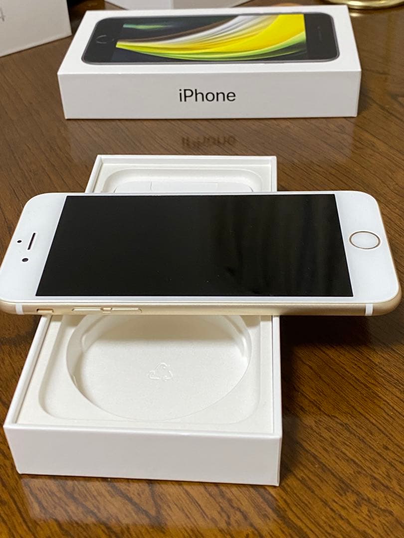 【美品】iPhone 6s 本体　ゴールド