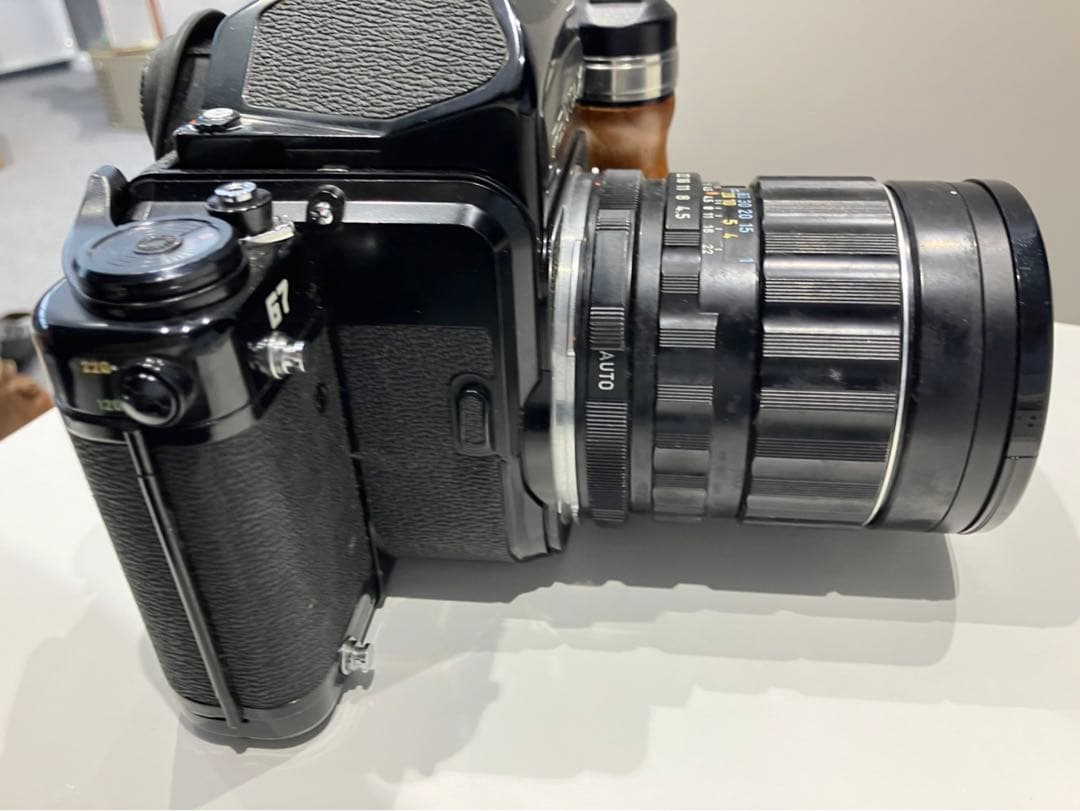 PENTAX67Ⅱ 中判フィルムカメラ 木製グリップ、部品付き