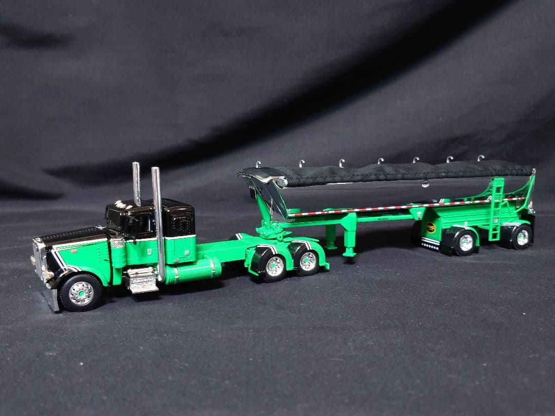 DCP1/64 Peterbilt389 アメリカトラック野郎 デコトラミニカー
