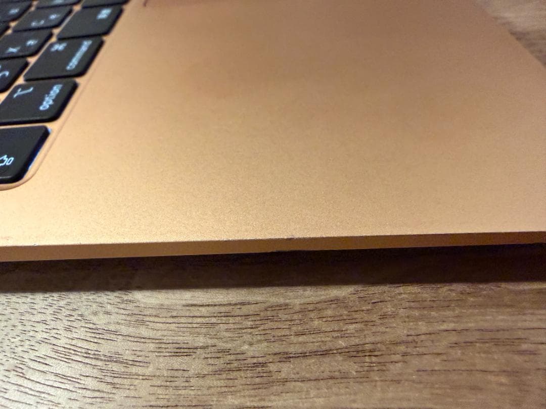 MacBook Air M1 ゴールド 8GB/256GB（傷をご確認下さい）