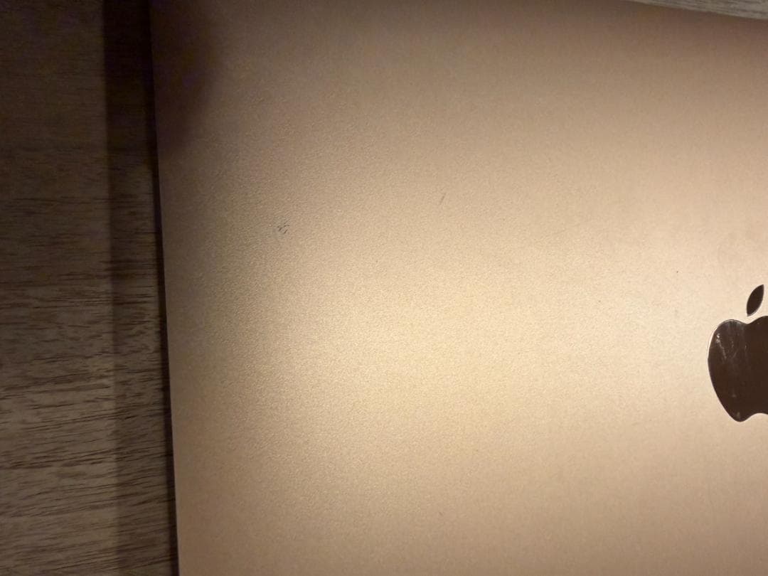 MacBook Air M1 ゴールド 8GB/256GB（傷をご確認下さい）