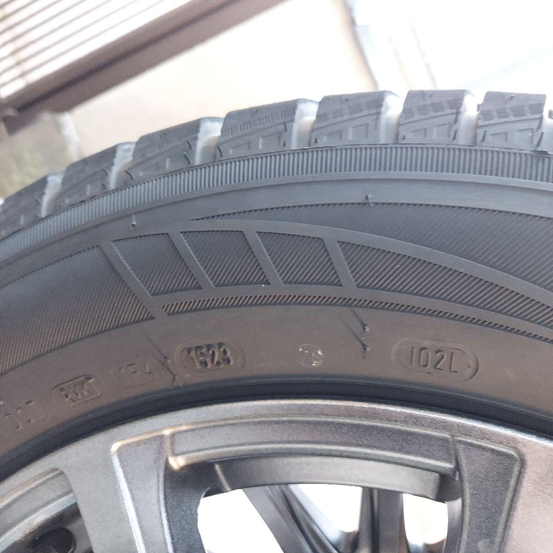 スタッドレスタイヤホイールセット カローラクロス