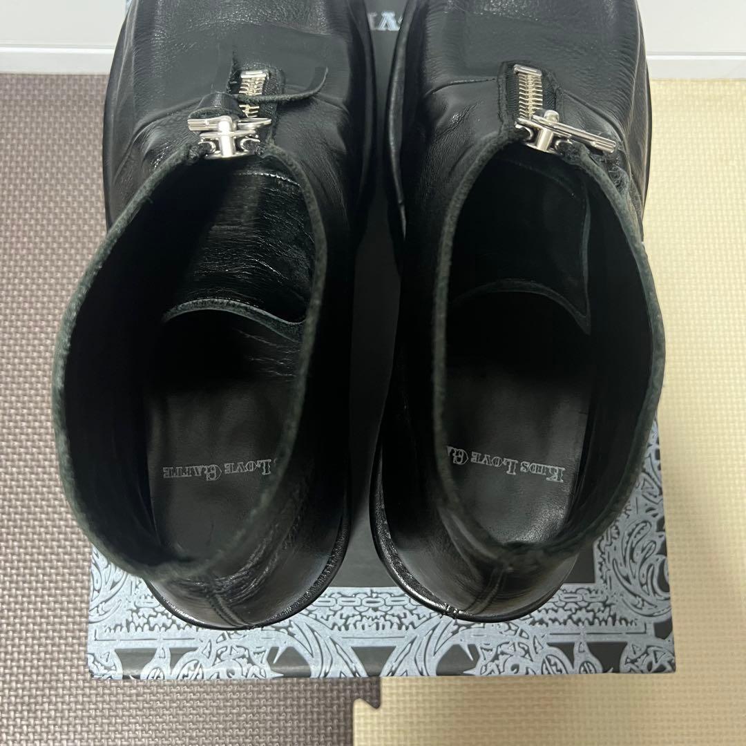 INVISIBLE MOCCA フロントジップブーツ