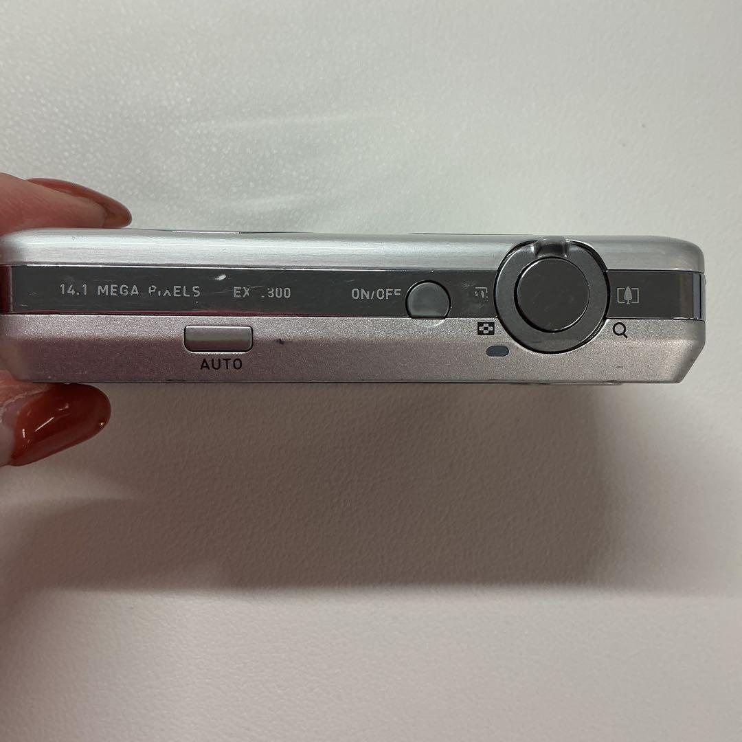 H5563 CASIO EXILIM EX-Z800 デジタルカメラ