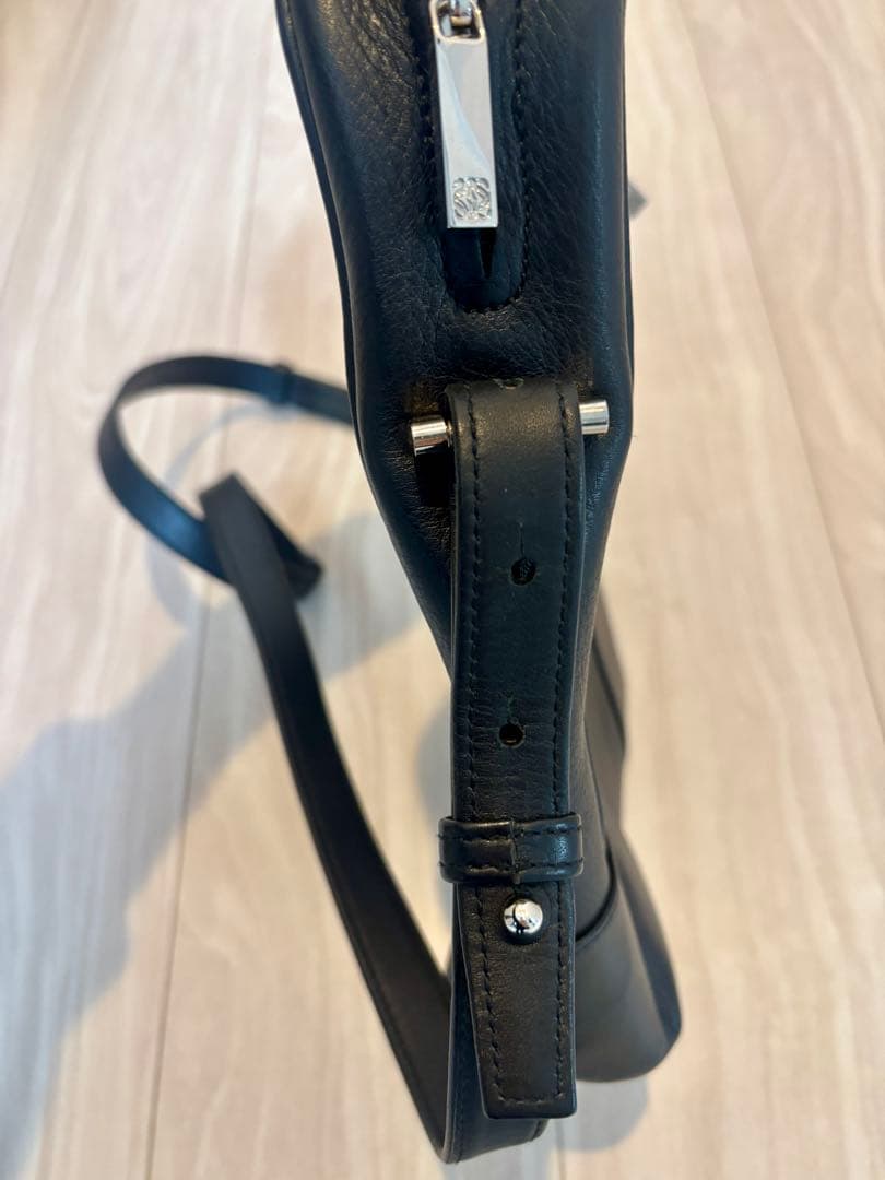 LOEWE ロエベ レザーショルダーバッグ 正規品 GILT購入