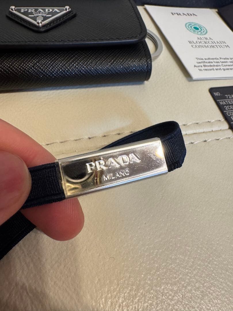 非売品✴︎新品✴︎PRADA サフィアーノレザー キーケース　PG004