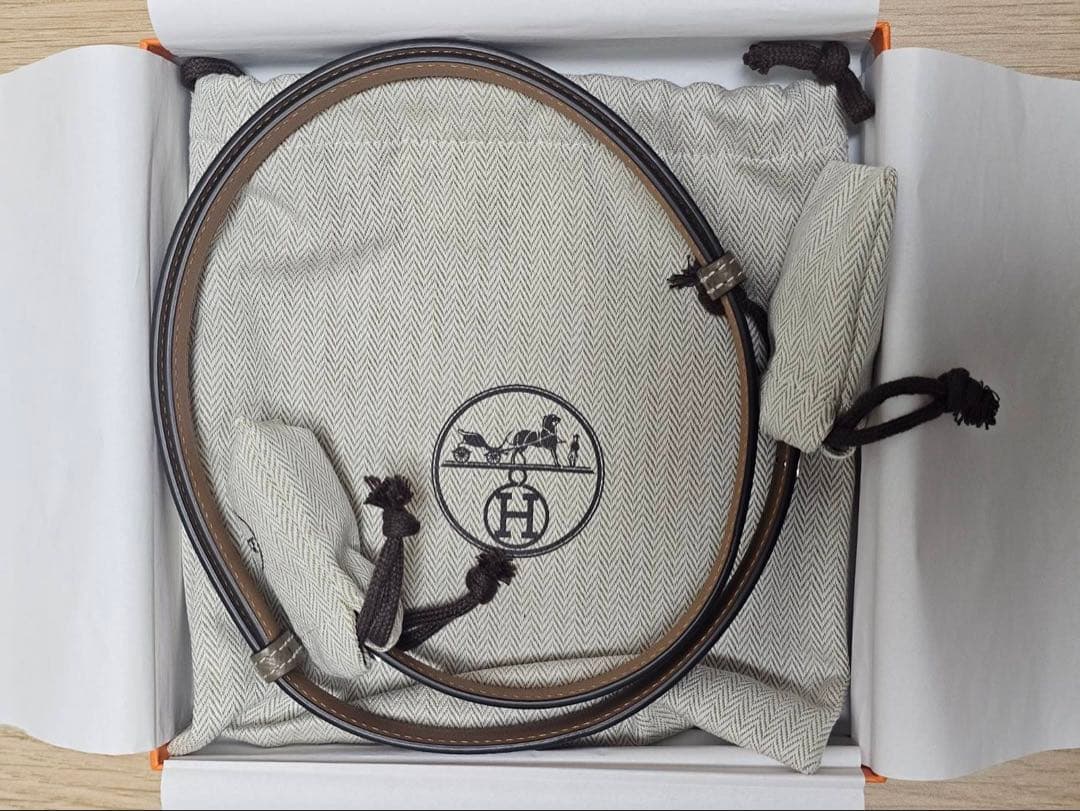 【新品未使用】エルメス ケリー ベルト エトゥープ シルバー金具 K刻印