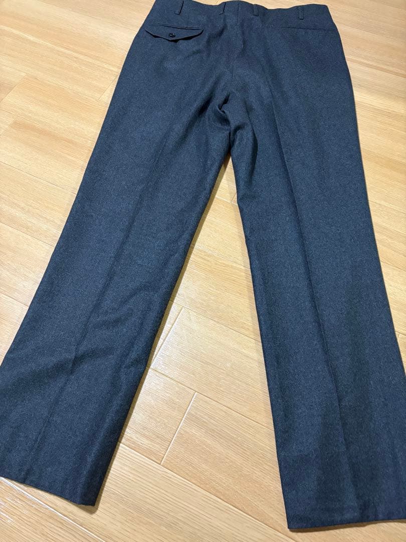 未使用に近い　バーバリーロンドン　ラムウール　フランネル　ワンプリーツ　88