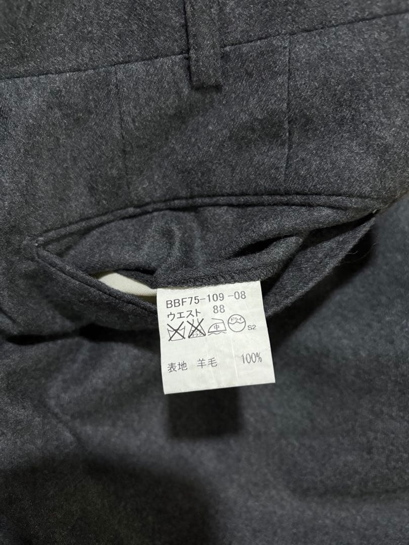 未使用に近い　バーバリーロンドン　ラムウール　フランネル　ワンプリーツ　88