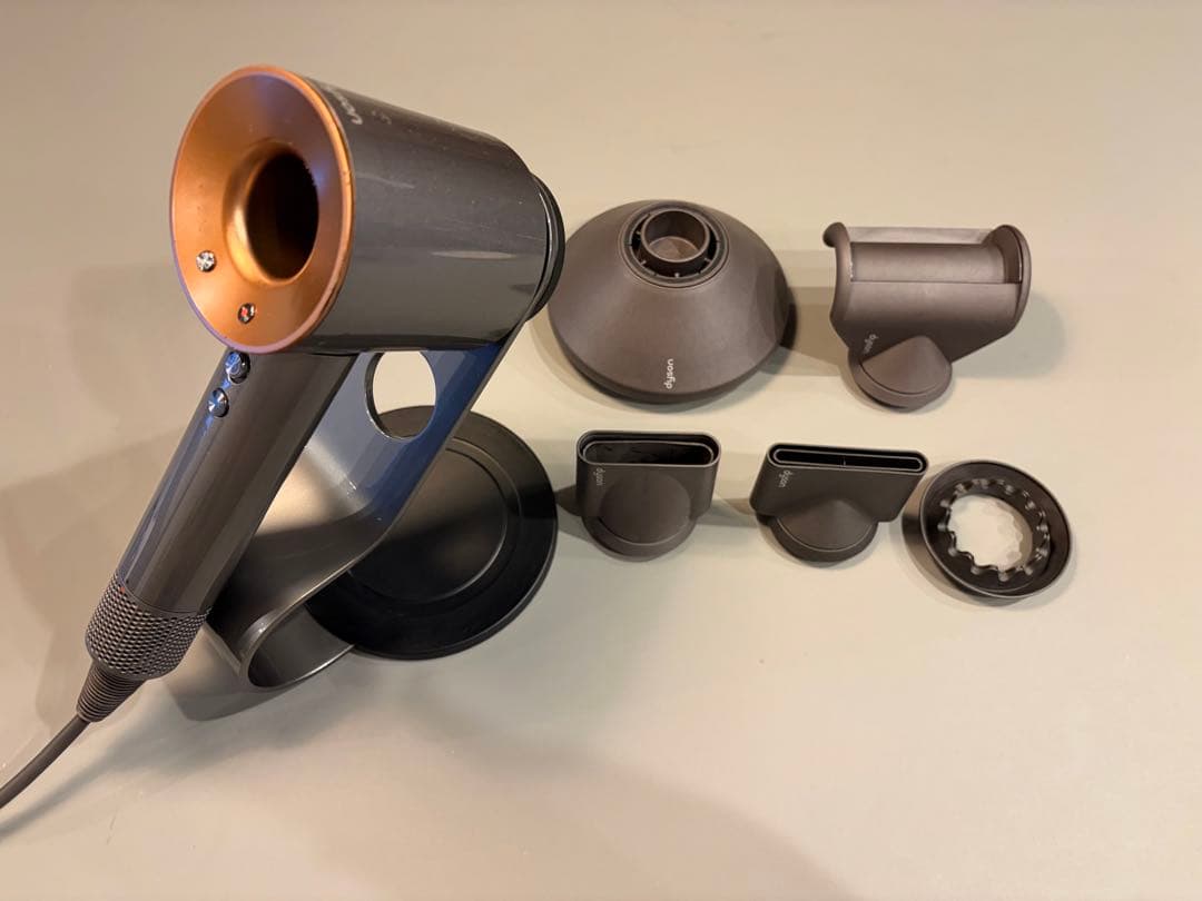 【国内正規品】Dyson Supersonic Ionic スタンド付フルセット