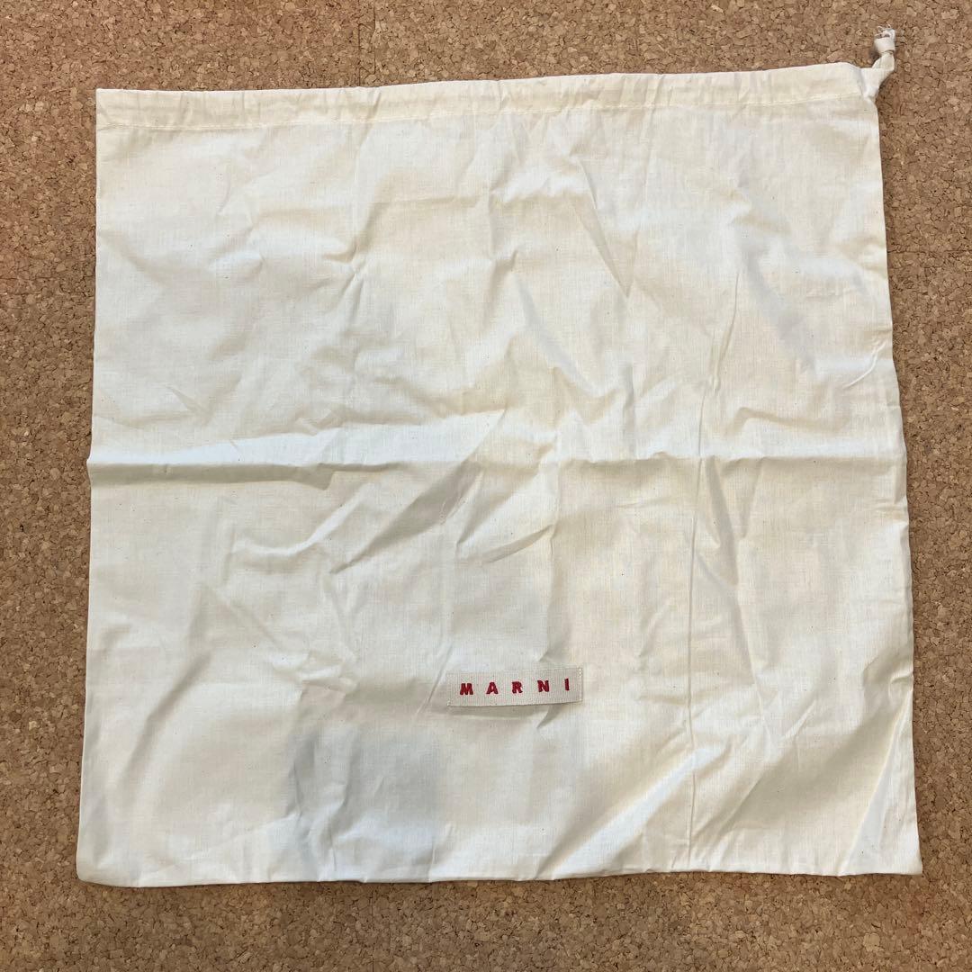 マルニマーケット　ジュルタバッグ　アイボリー　Lサイズ