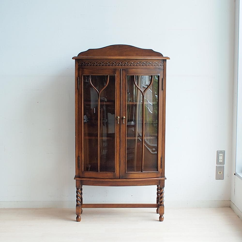 アンティーク調 ツイストレッグ ガラスキャビネット 英国調 飾り棚