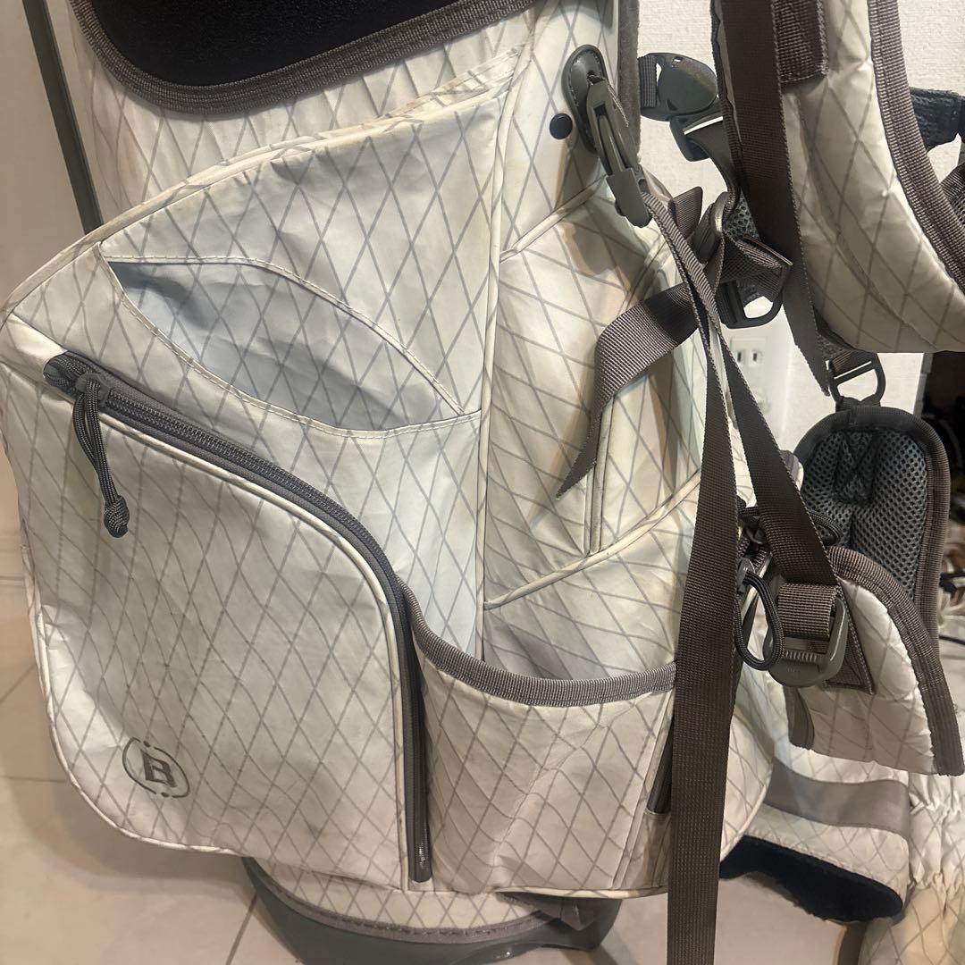 BRIEFING ゴルフバッグ・キャディバッグ ホワイト　ベッドカバー