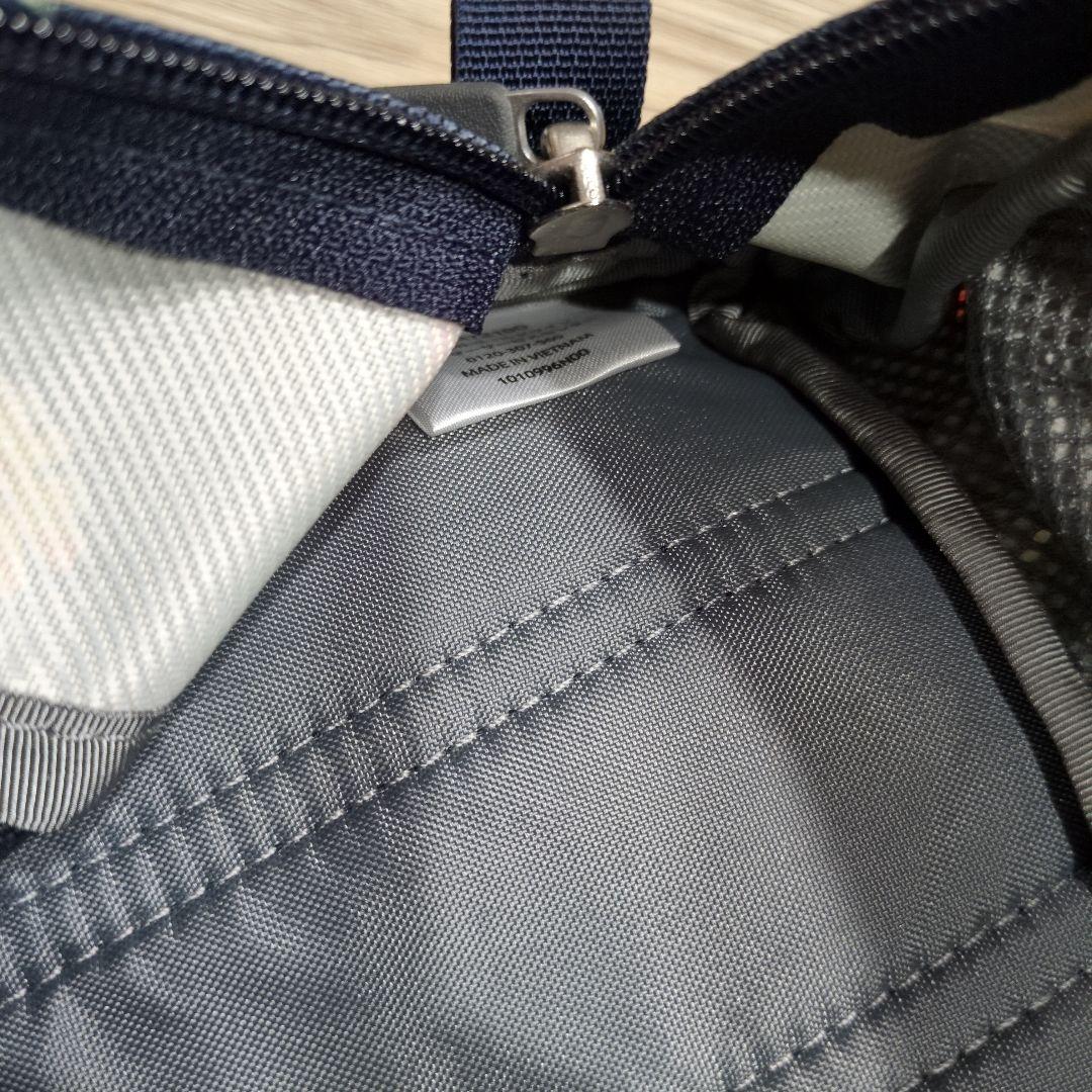 極美品　THE NORTH FACE 花柄ボディバッグ