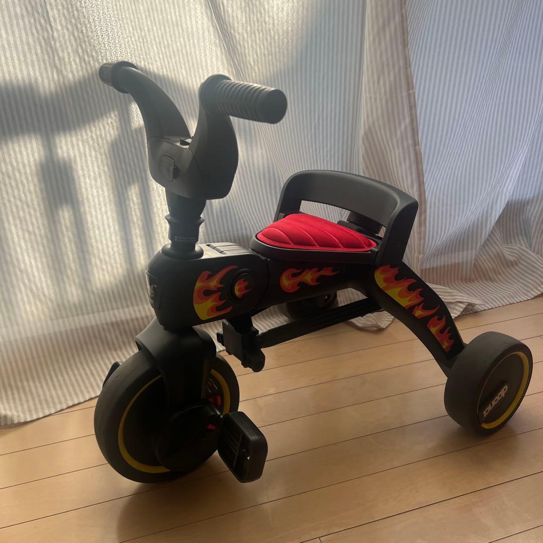 ドゥーナ　リキトライク　doona コンパクト　三輪車　LIKI TRIKE