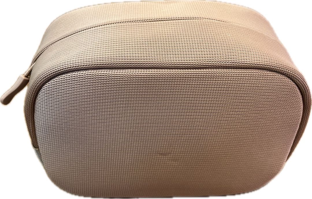 Beats Studio Pro x Kim Kardashian ムーン