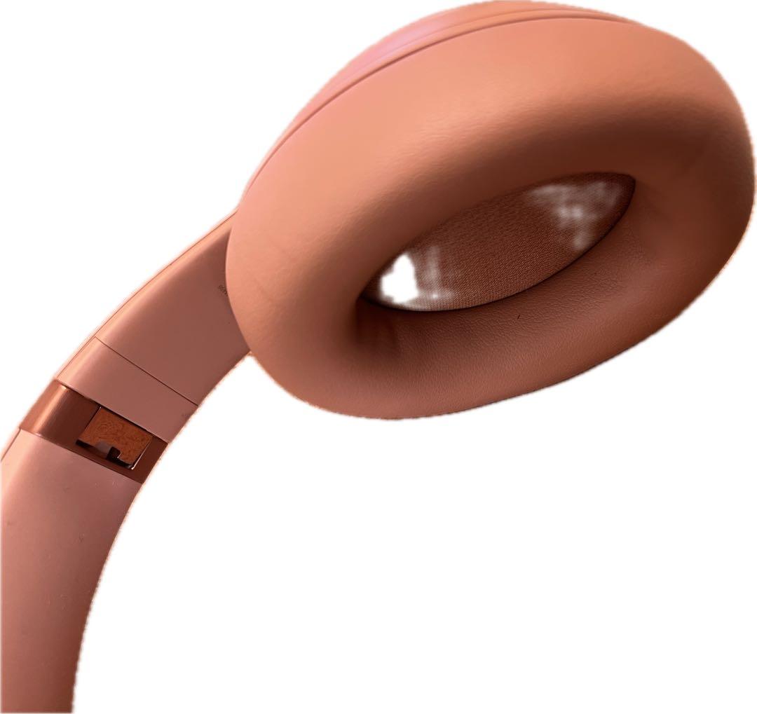 Beats Studio Pro x Kim Kardashian ムーン