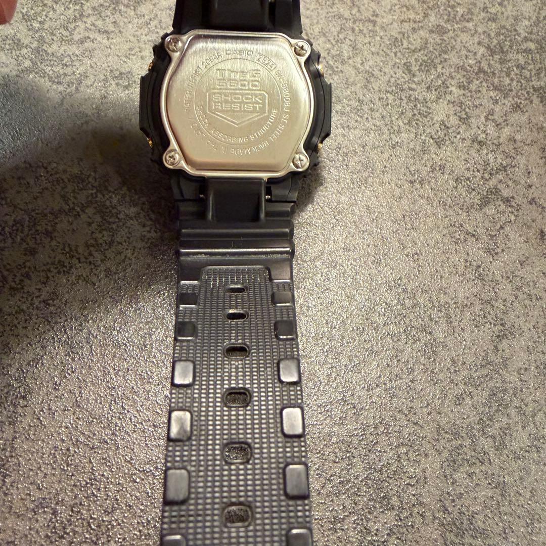 G-SHOCK THE G 5600 ゴールドパーツ仕様／ブラック文字盤