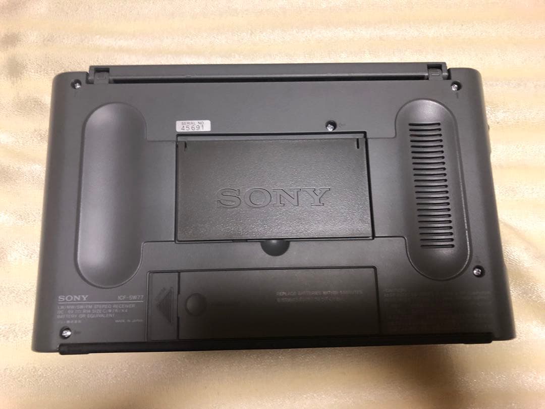 天下のSONY製短波ラジオ　ICF-SW77