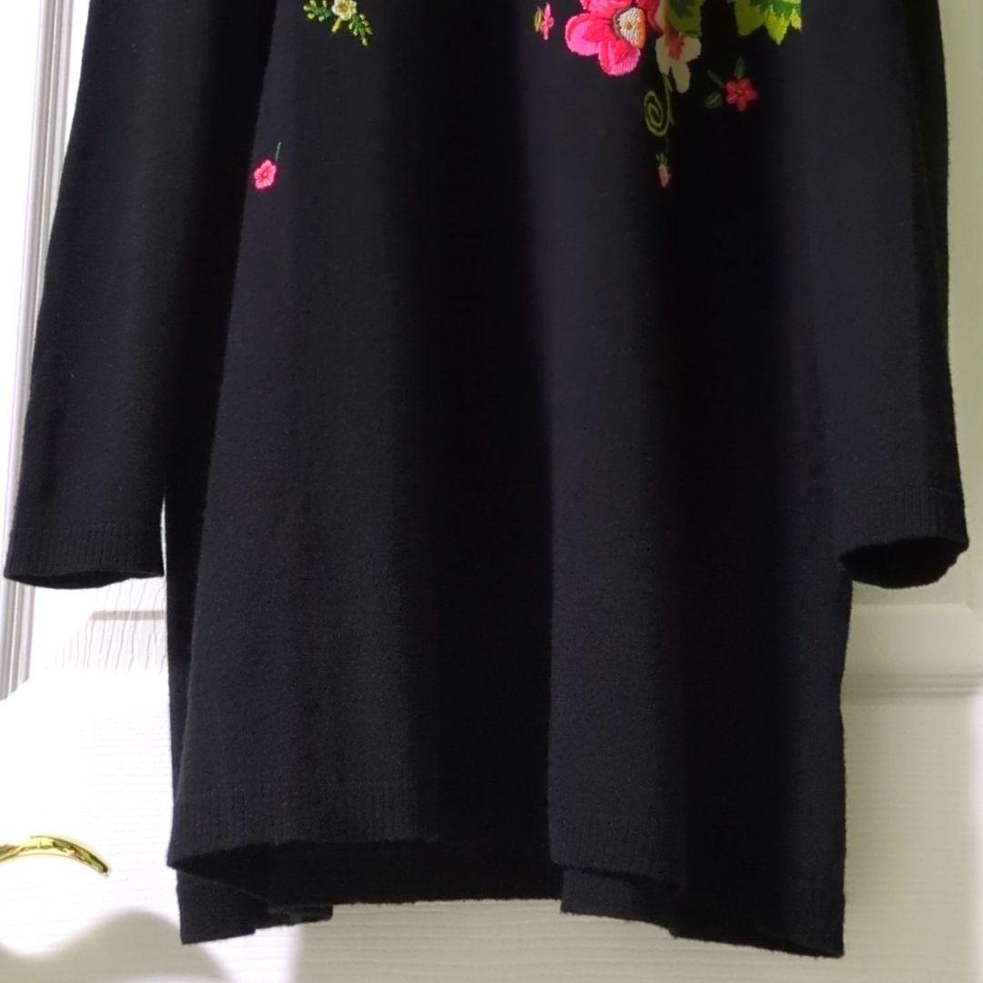 【専用】TOKUKO 1er VOL　ニット チュニック　孔雀　お花　刺繍