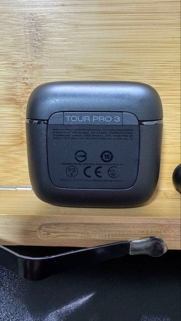 JBL Tour Pro 3 ブラック ほぼ未使用