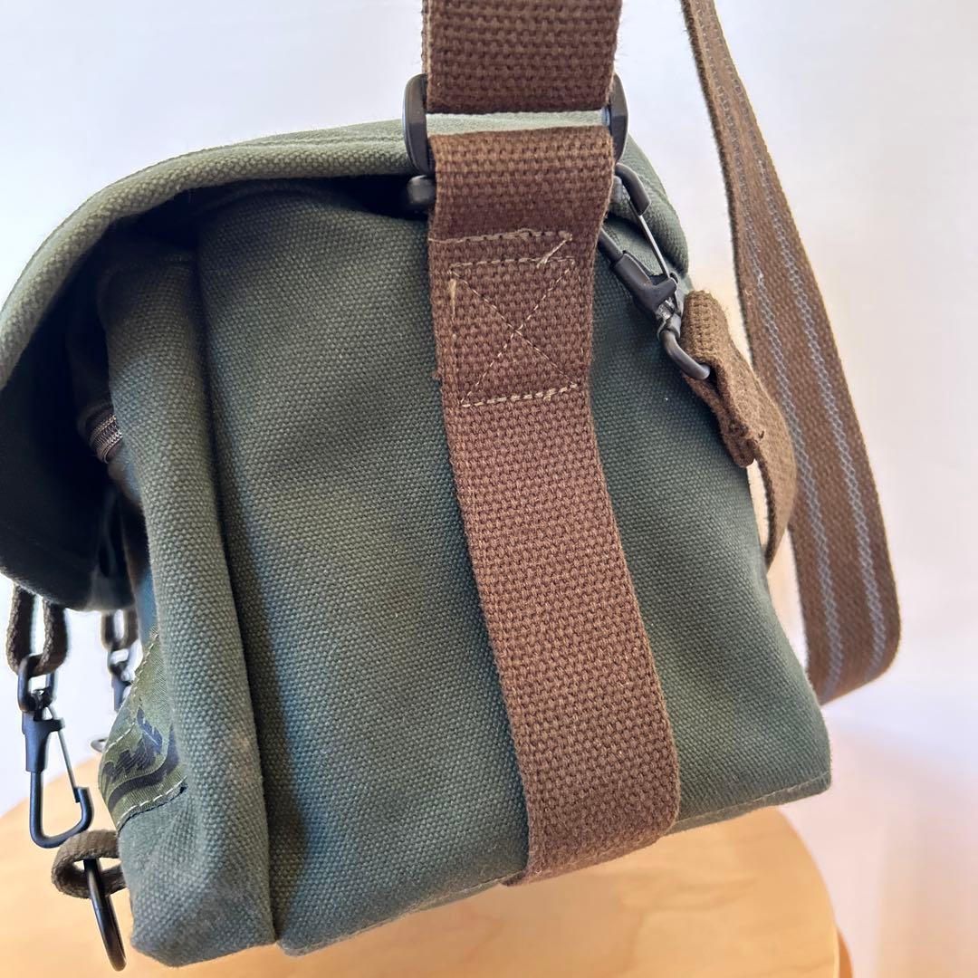 DOINK カメラバッグ オリーブグリーン