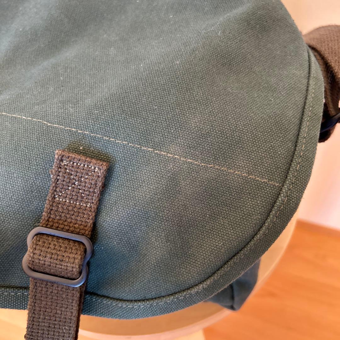 DOINK カメラバッグ オリーブグリーン