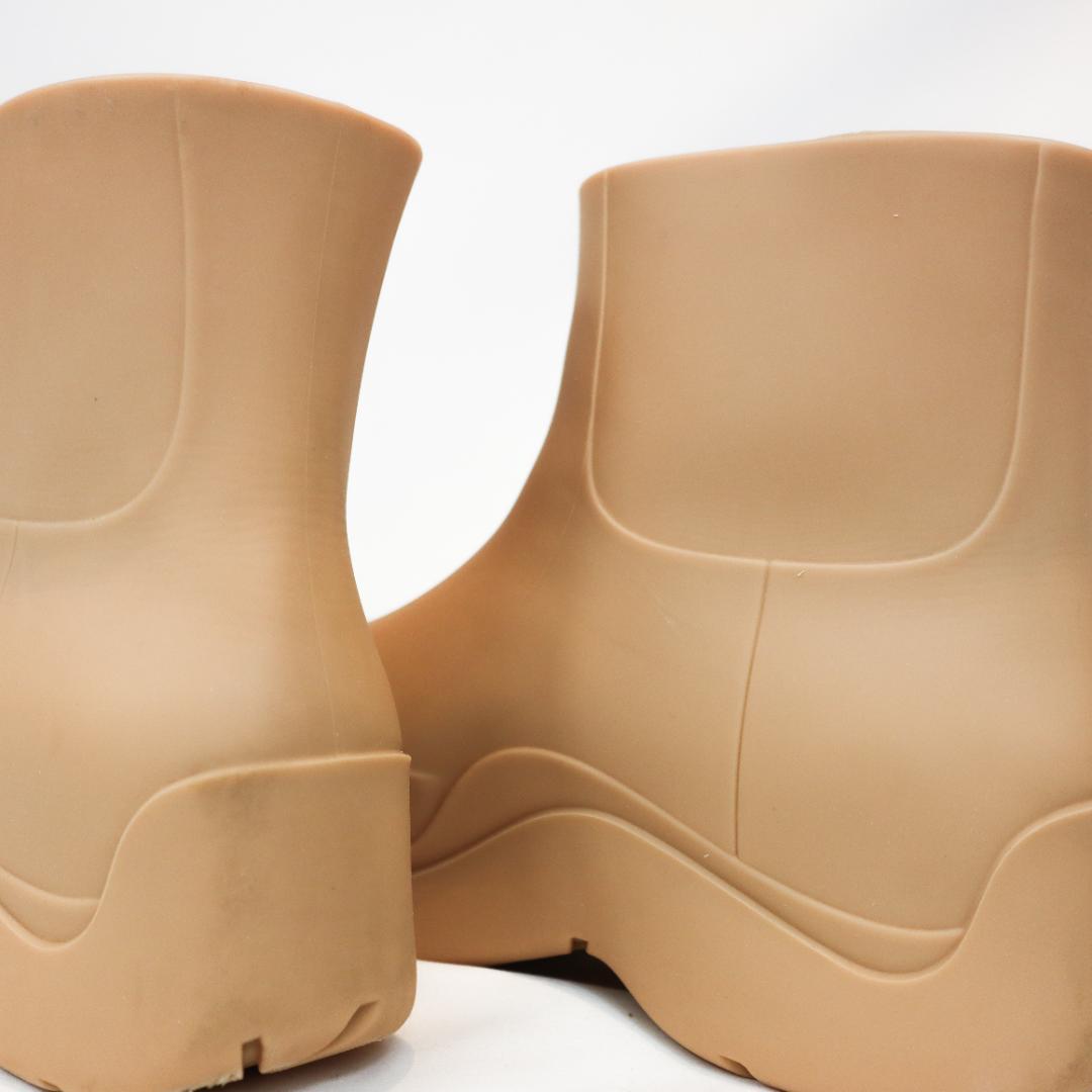 BOTTEGA VENETA (ボッテガヴェネタ) パドル ラバー ブーツ