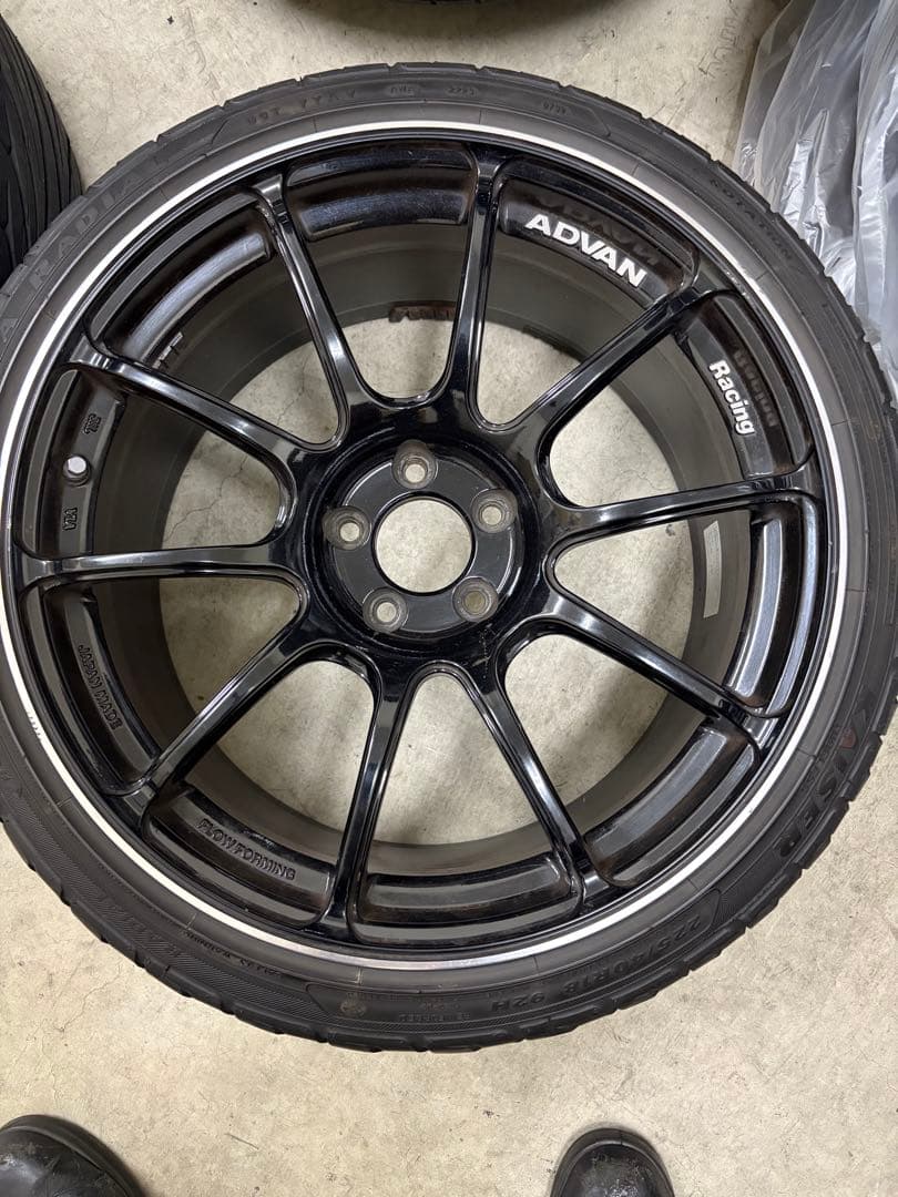 ADVAN 18インチ RZⅡ PCD100 アドバン　8.5J 9J