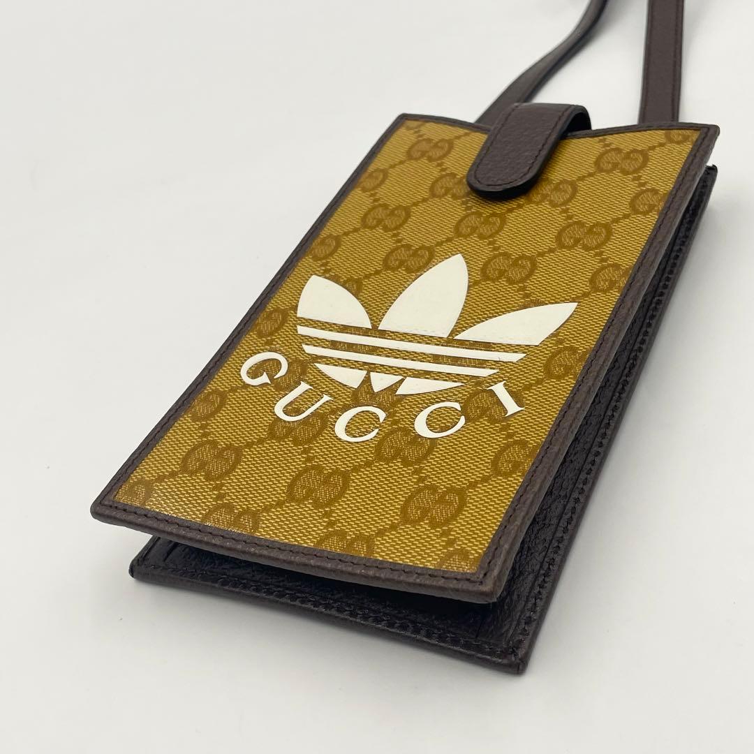 【未使用級】グッチ×アディダス 限定コラボ GGクリスタル フォーンショルダー