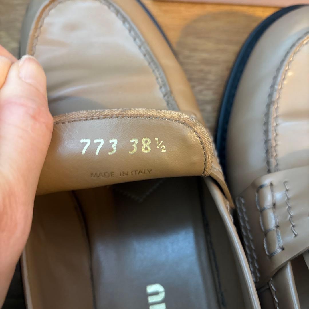miumiuローファー　ベージュ　38.5