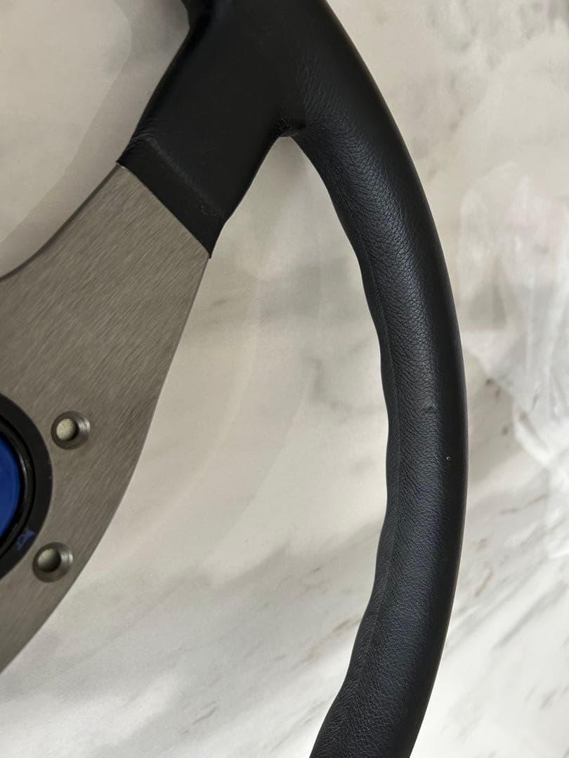 MOMOのステアリング