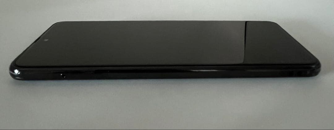 au ほぼ未使用Galaxy A21 SC-42A 64Gブラック透明　ケース付