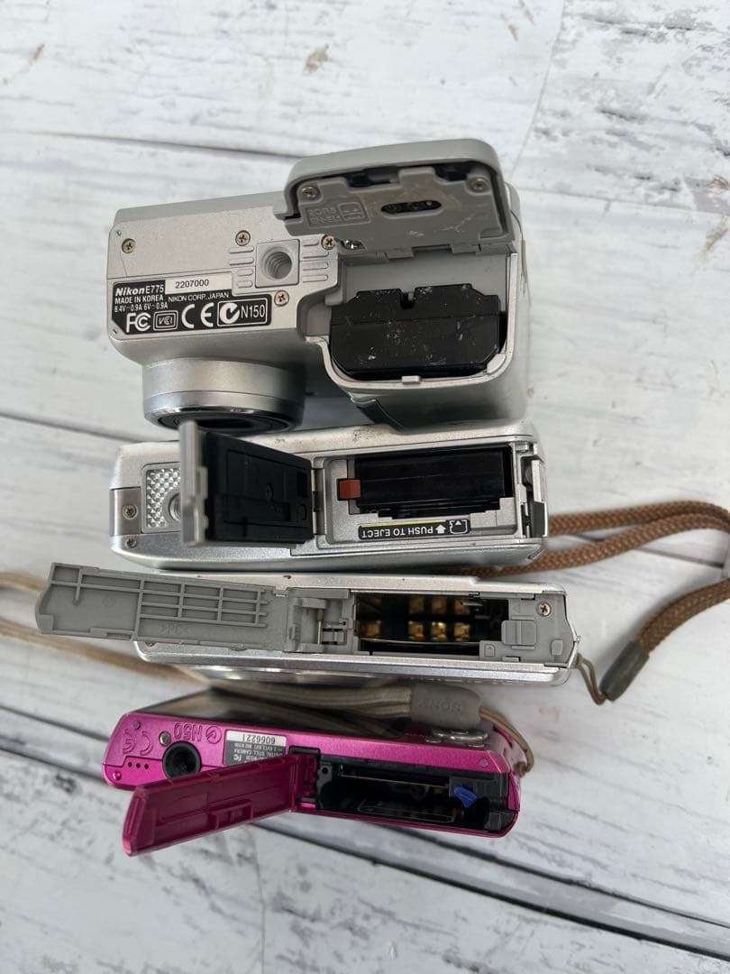 CASIO EXILIM EX-Z250などまとめて4台(K4)