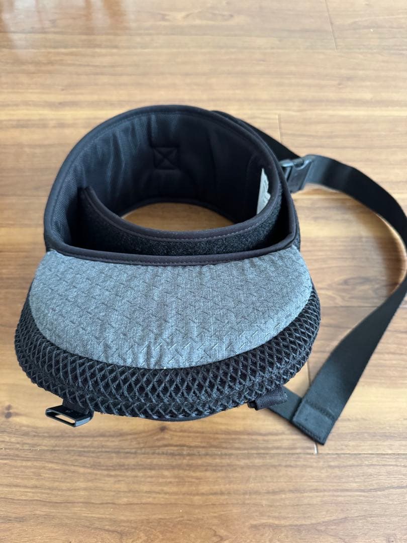 BABY & Meのヒップシート付きberen firstセット　ブラック